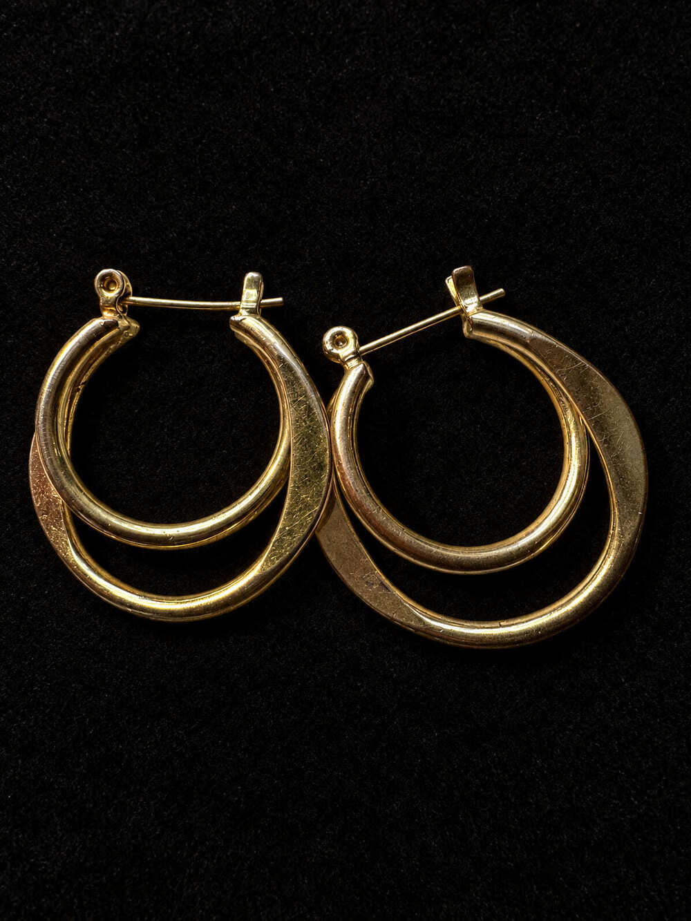 ⚜️ Double Hoop Oval Earrings | Minimalist | Gold-Tone Hinged 💗